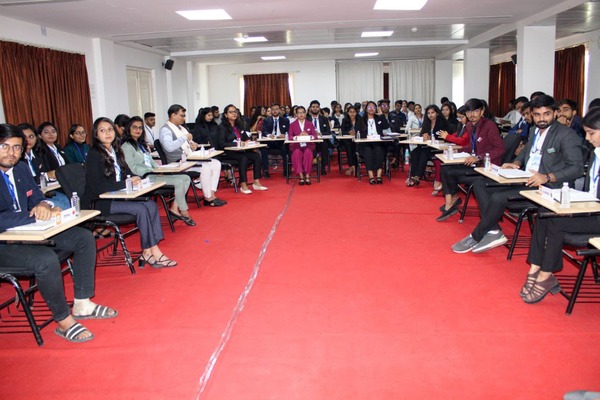 PU’s Ahmedabad Homeopathic Medical College Brings Together Youth Towards the National Agenda During Yuvamanthan Model G20